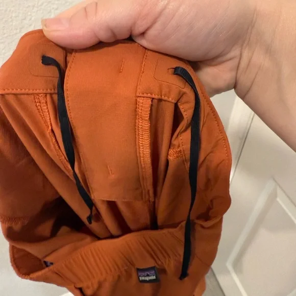 Patagonia® Worn Wear
W's High Spy Pants - Regular - Picture 11 of 11